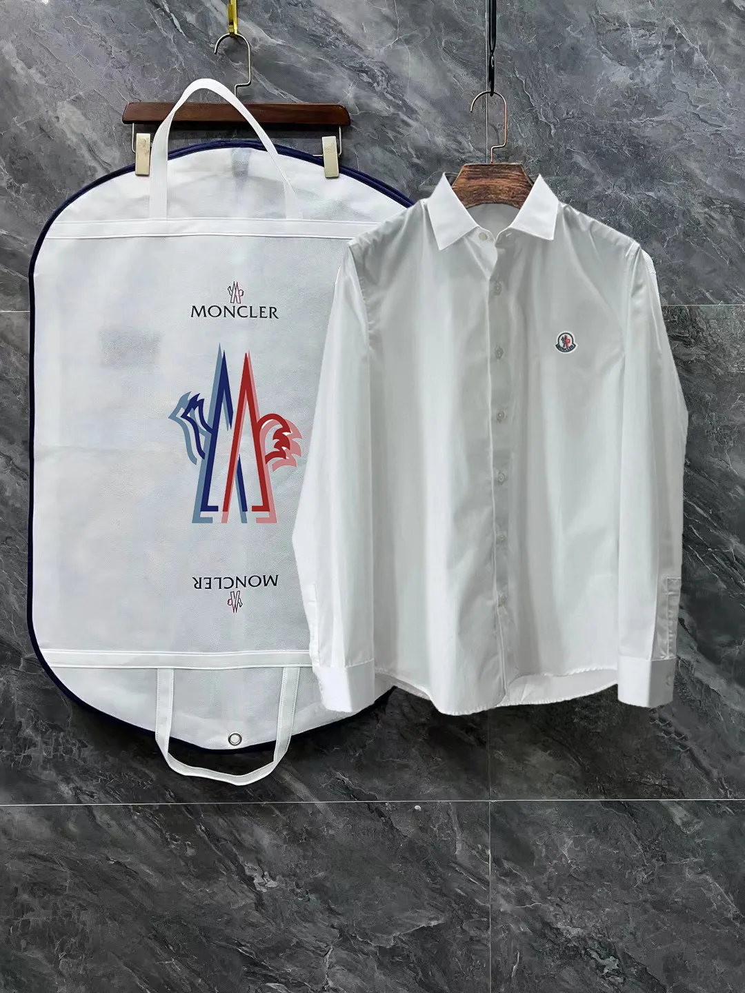 Moncler New Arrival ！ ， ！ Classic ， ！ ，Classic ！ 50% +50% ， ， ， ， ， Breathable ， ！ ， ， ， ， ， ， ！ Size：39-43（M-3XL） ：Black White Size ： 174-140 ， 40 ！ : 135 39 ， 138-145 40 ， 145-155 41 ， 155-165 42 ， 165-185 43 ！